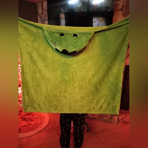 Miniso Cartoon Green Snugible Kids Wearable Blanket Sloungy Fleece Nestle Hooded - Picture 5 of 8